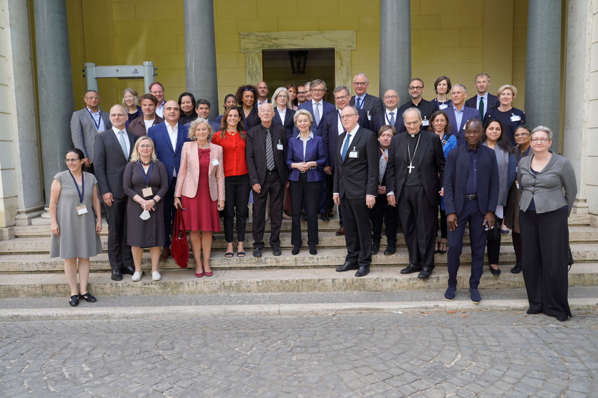The attendees of the Reconstructing the Future conference in Vatican City, 9 June 2022. Photo credit: Gabriella Clare Marino/PAS